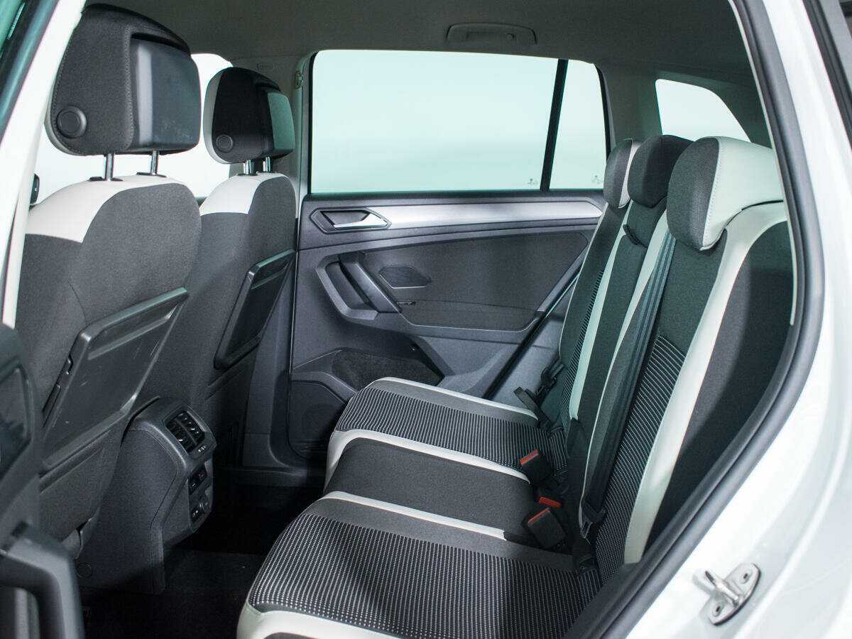 Volkswagen Tiguan, 2020 Фото №10