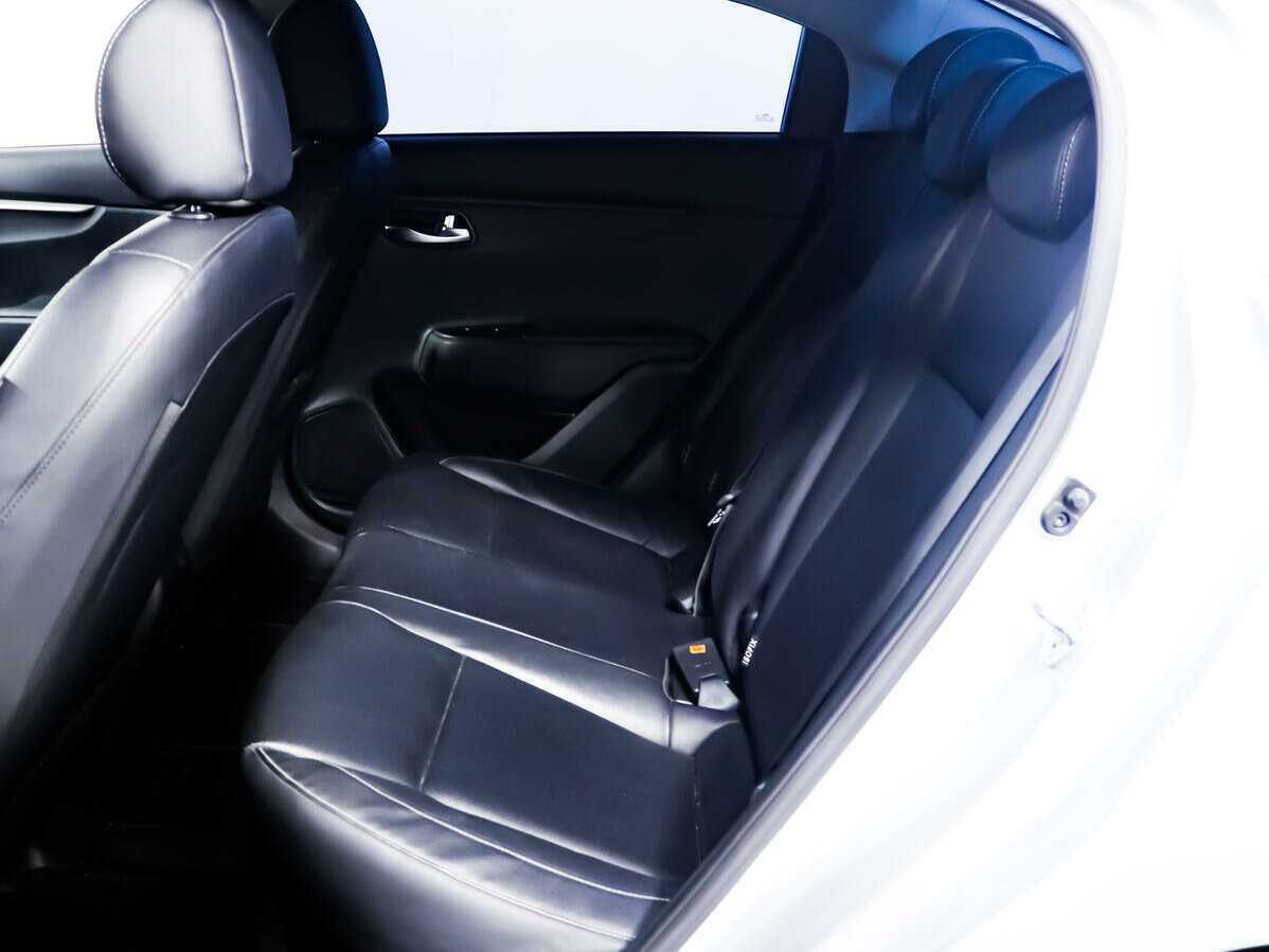 Kia Rio, 2021 Фото №12