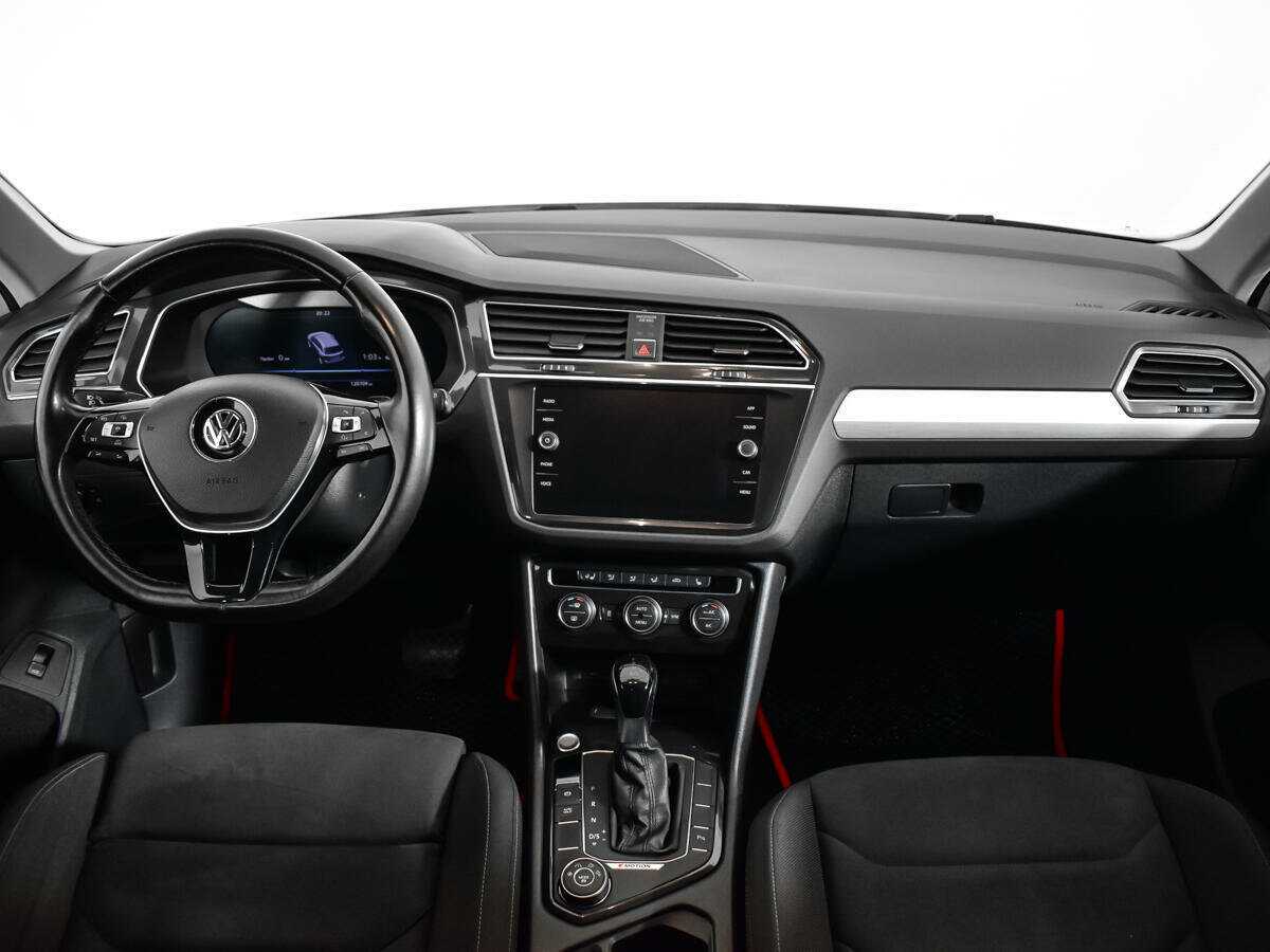 Volkswagen Tiguan, 2018 Фото №12