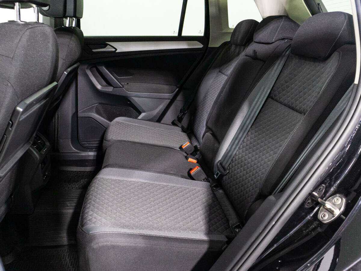 Volkswagen Tiguan, 2020 Фото №10