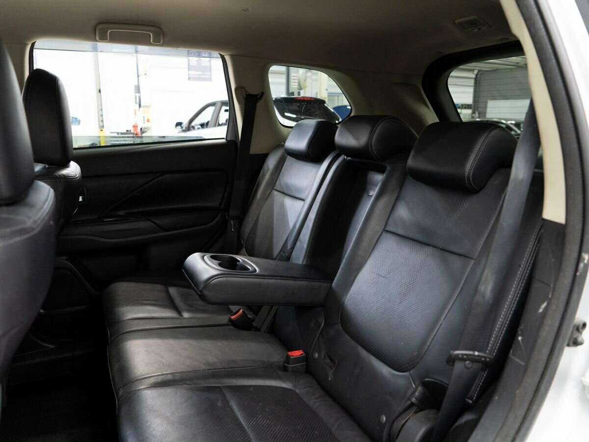 Mitsubishi Outlander, 2017 Фото №7