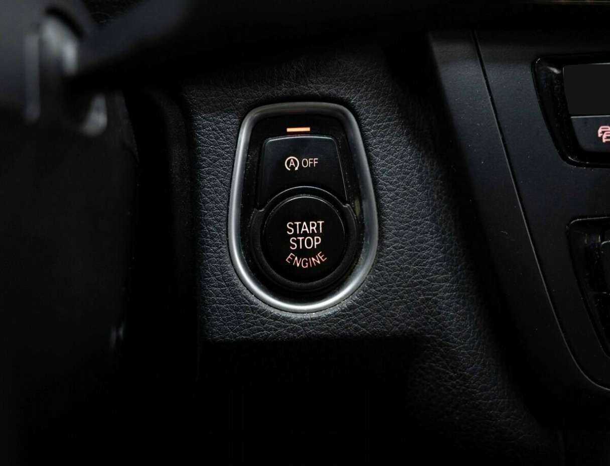 BMW 3 серии 320i, 2014 Фото №19