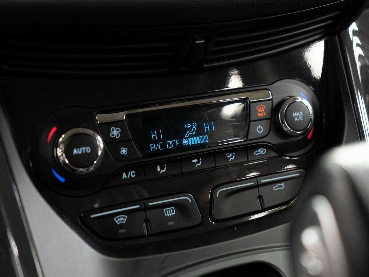 Ford Kuga, 2013 Фото №11