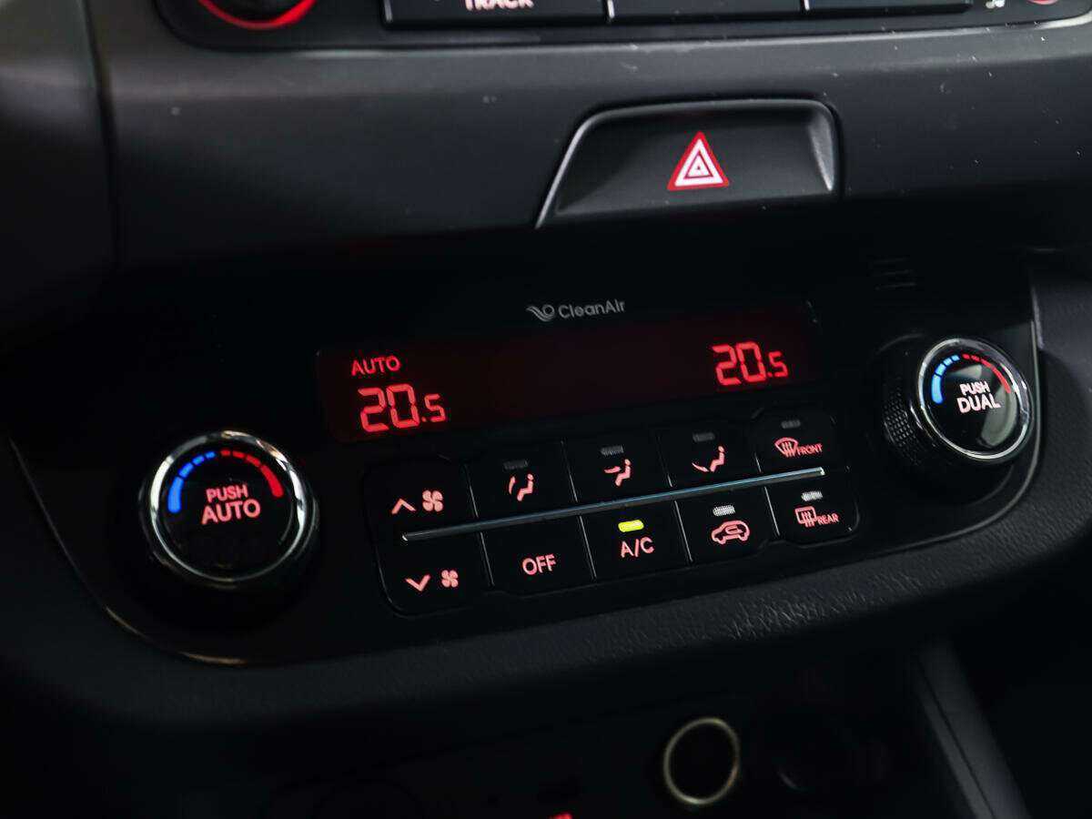 Kia Sportage, 2012 Фото №19