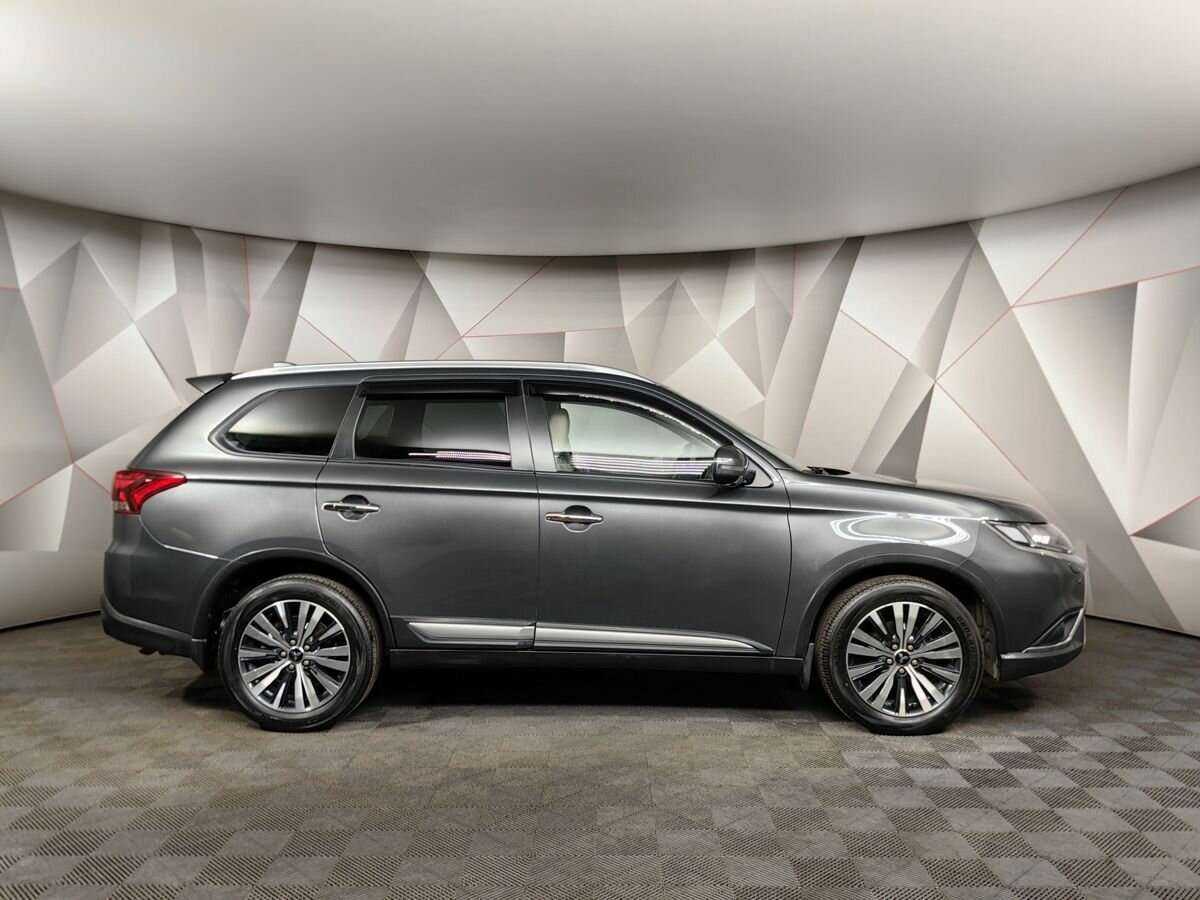 Mitsubishi Outlander, 2019 - 62 238 км. | Фото №6