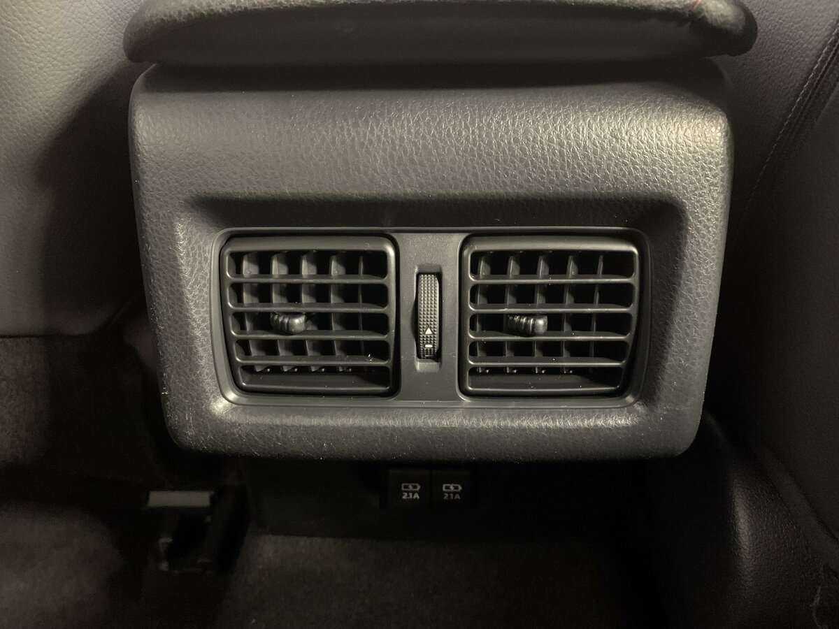 Toyota Camry, 2019 Фото №16