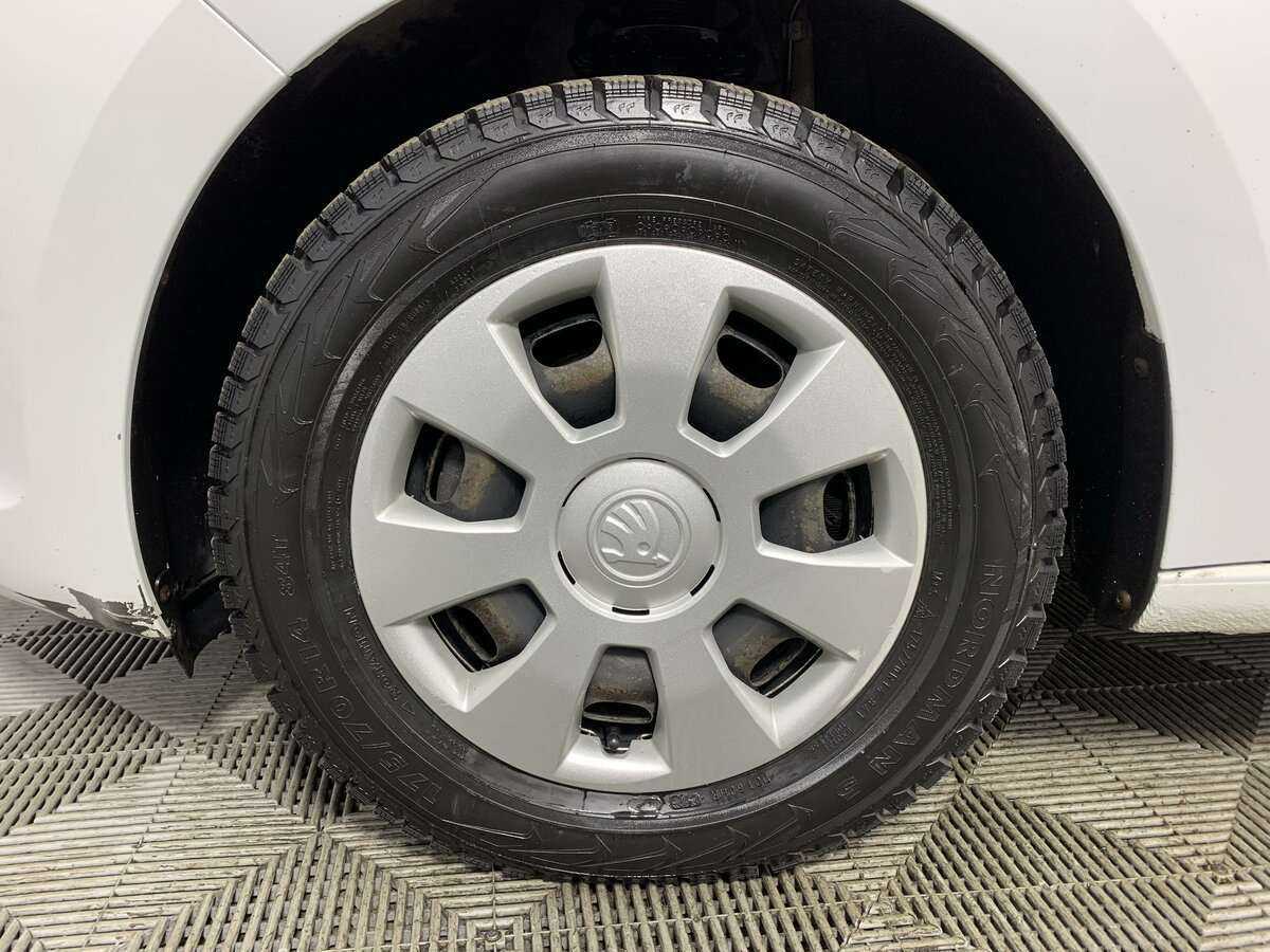 Skoda Rapid, 2017 Фото №18