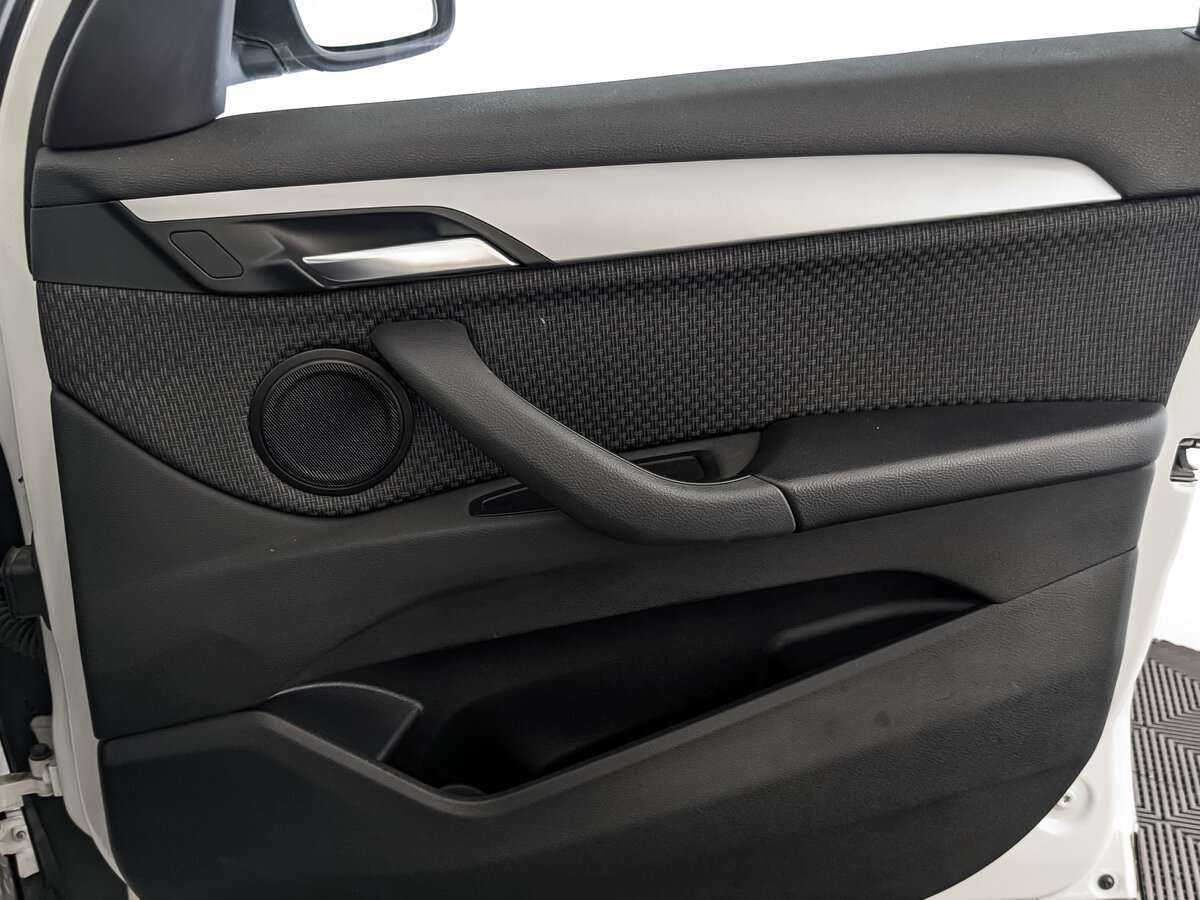 BMW X1 18i sDrive, 2019 Фото №21