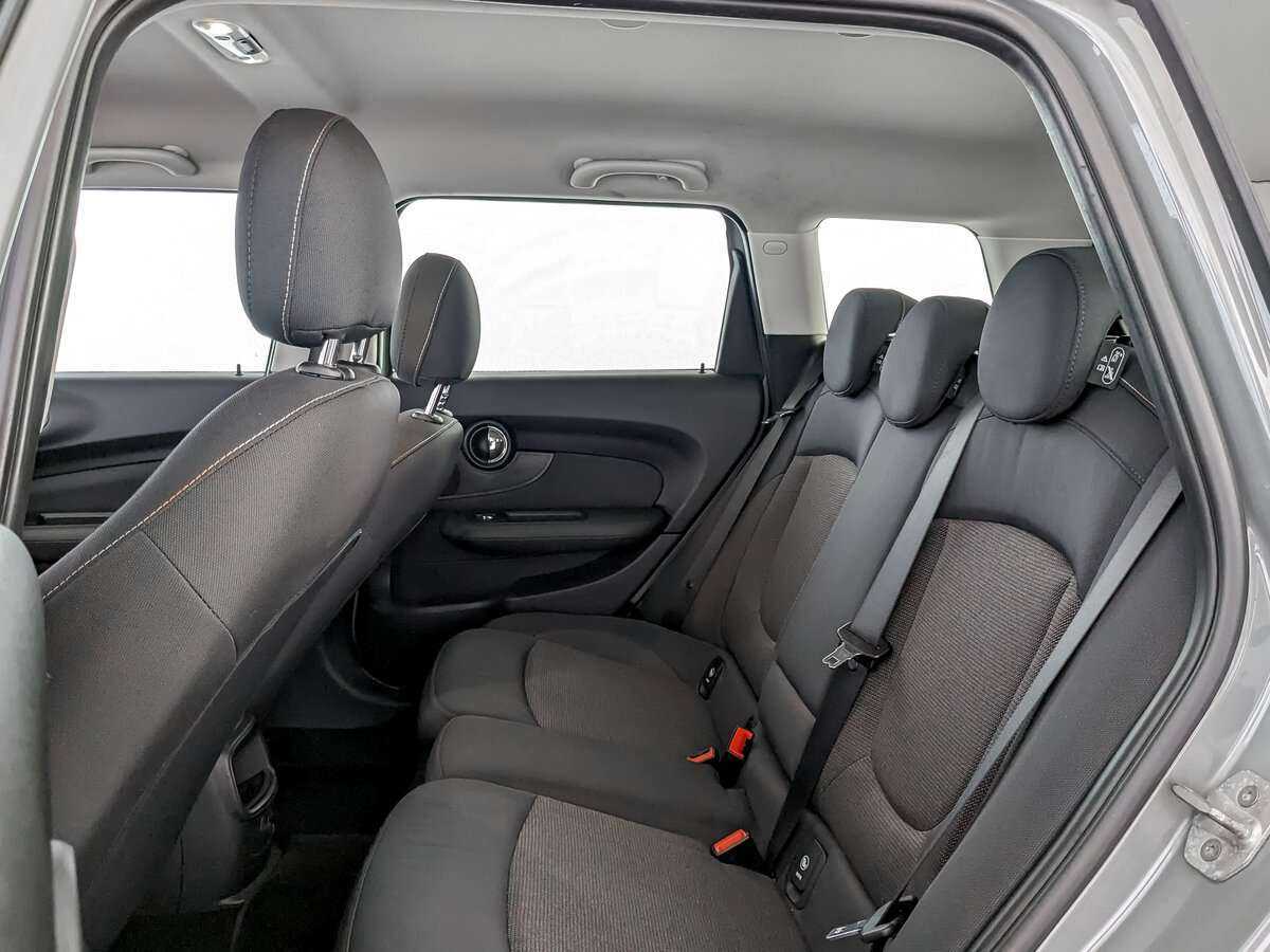 Mini Clubman Cooper, 2017 Фото №10