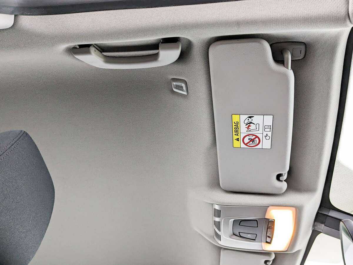 BMW X1 18i sDrive, 2019 Фото №18