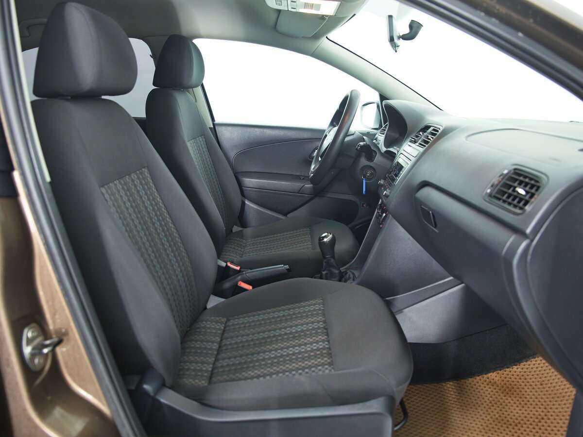 Volkswagen Polo, 2019 Фото №16