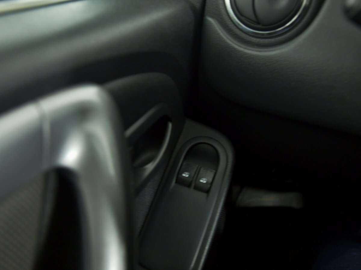 Renault Duster, 2012 Фото №14