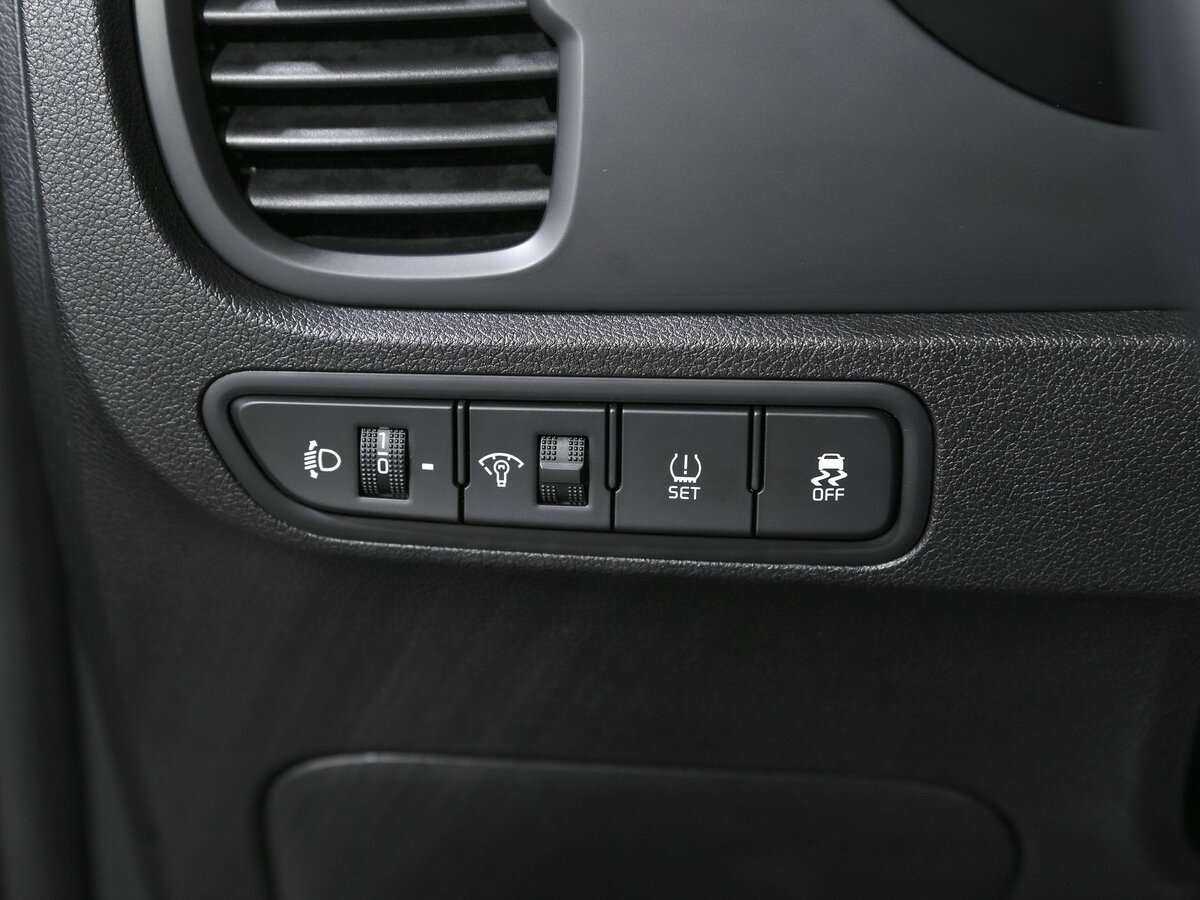 Kia Rio X-Line, 2020 Фото №15