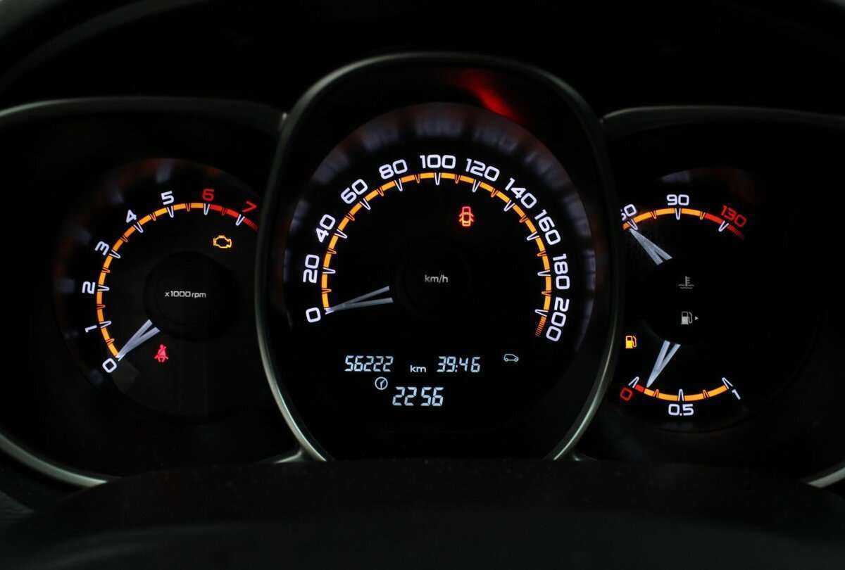 Lada (ВАЗ) Vesta SW, 2020 Фото №8