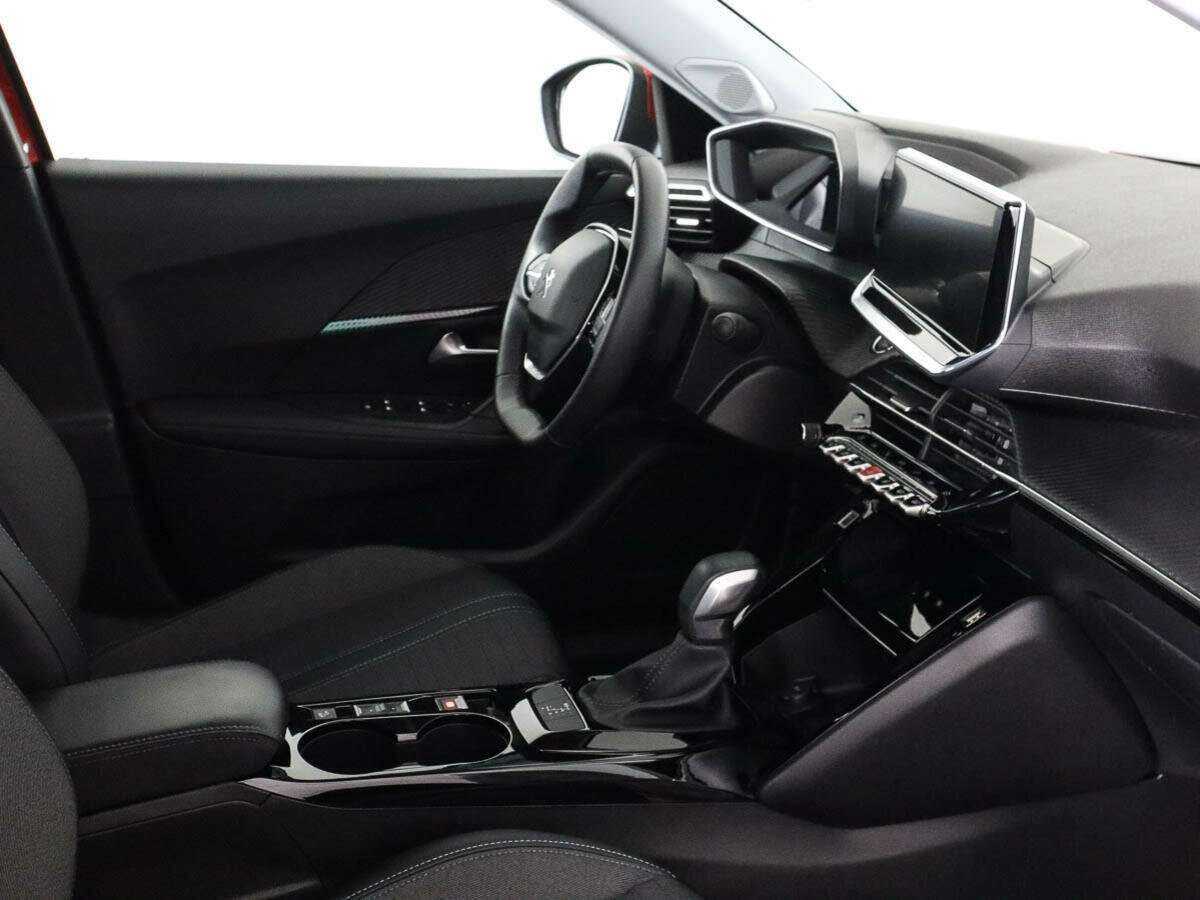 Peugeot 2008 8AT, 2021 Фото №7