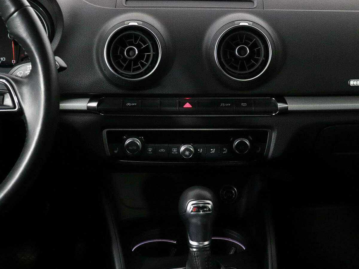 Audi A3, 2019 Фото №11