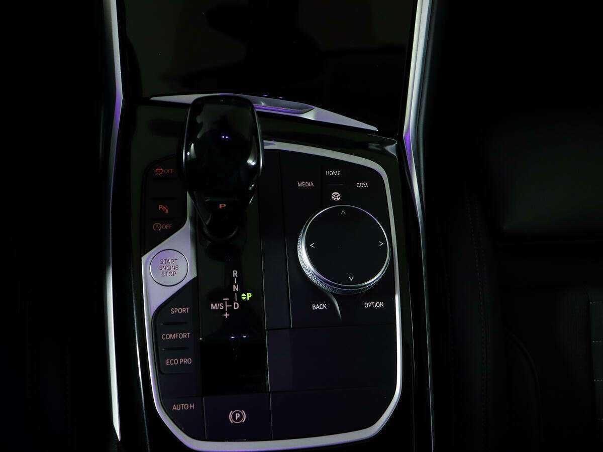 BMW 3 серии 318d, 2019 Фото №24