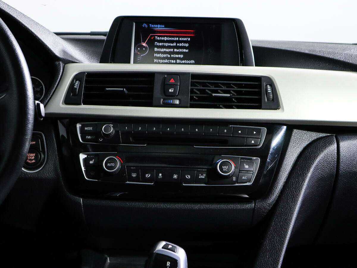 BMW 3 серии 320i, 2016 Фото №10