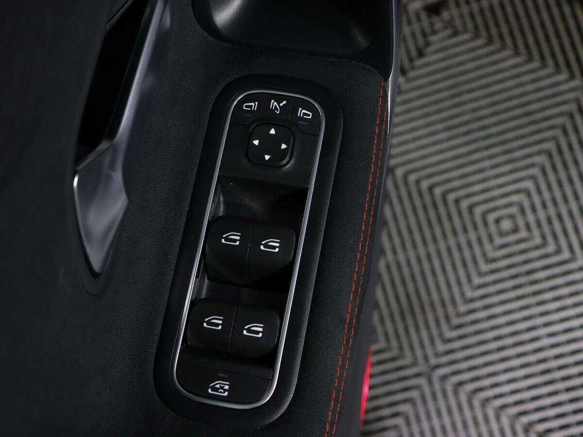 Mercedes-Benz CLA 200, 2019 Фото №15