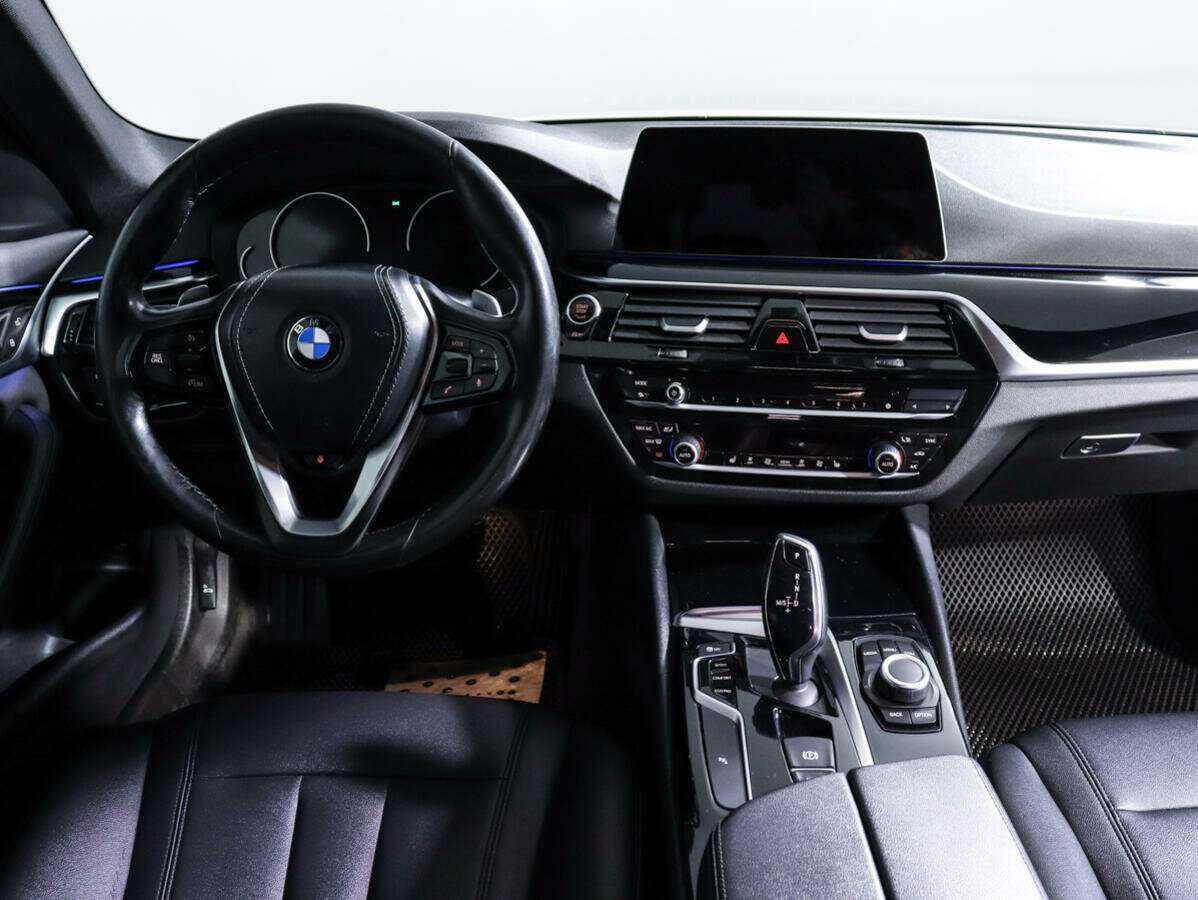 BMW 5 серии 520d xDrive, 2018 Фото №10
