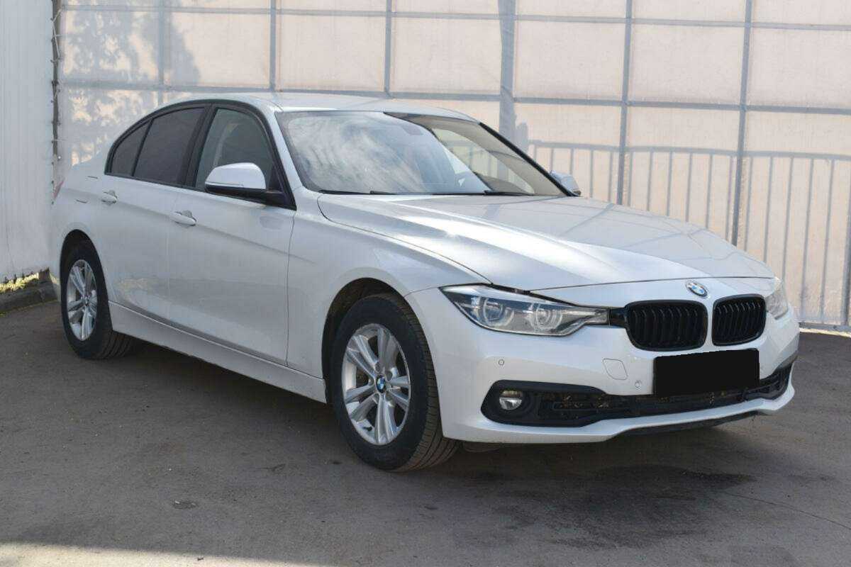 BMW 3 серии 318i, 2018 - 116 953 км. | Фото №3