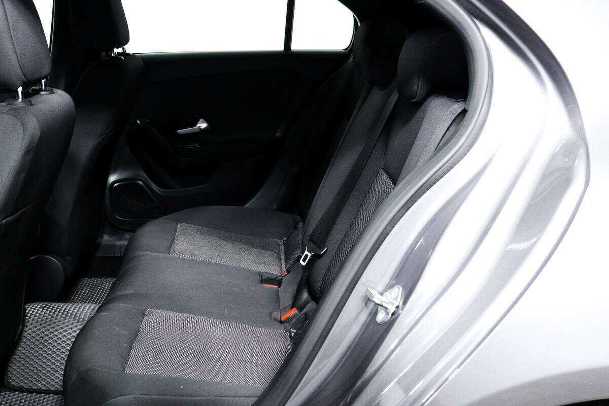 Mercedes-Benz A-Класс 200, 2019 Фото №12