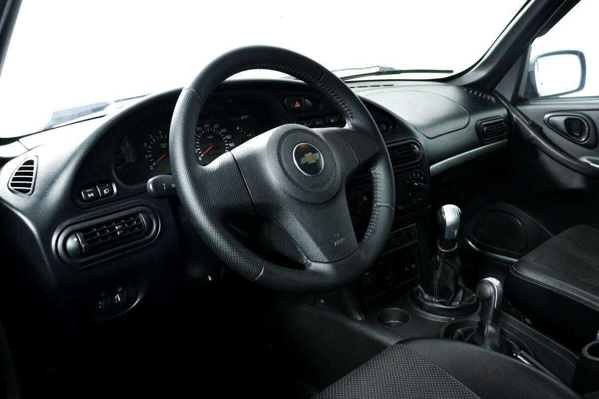 Chevrolet Niva, 2013 Фото №13