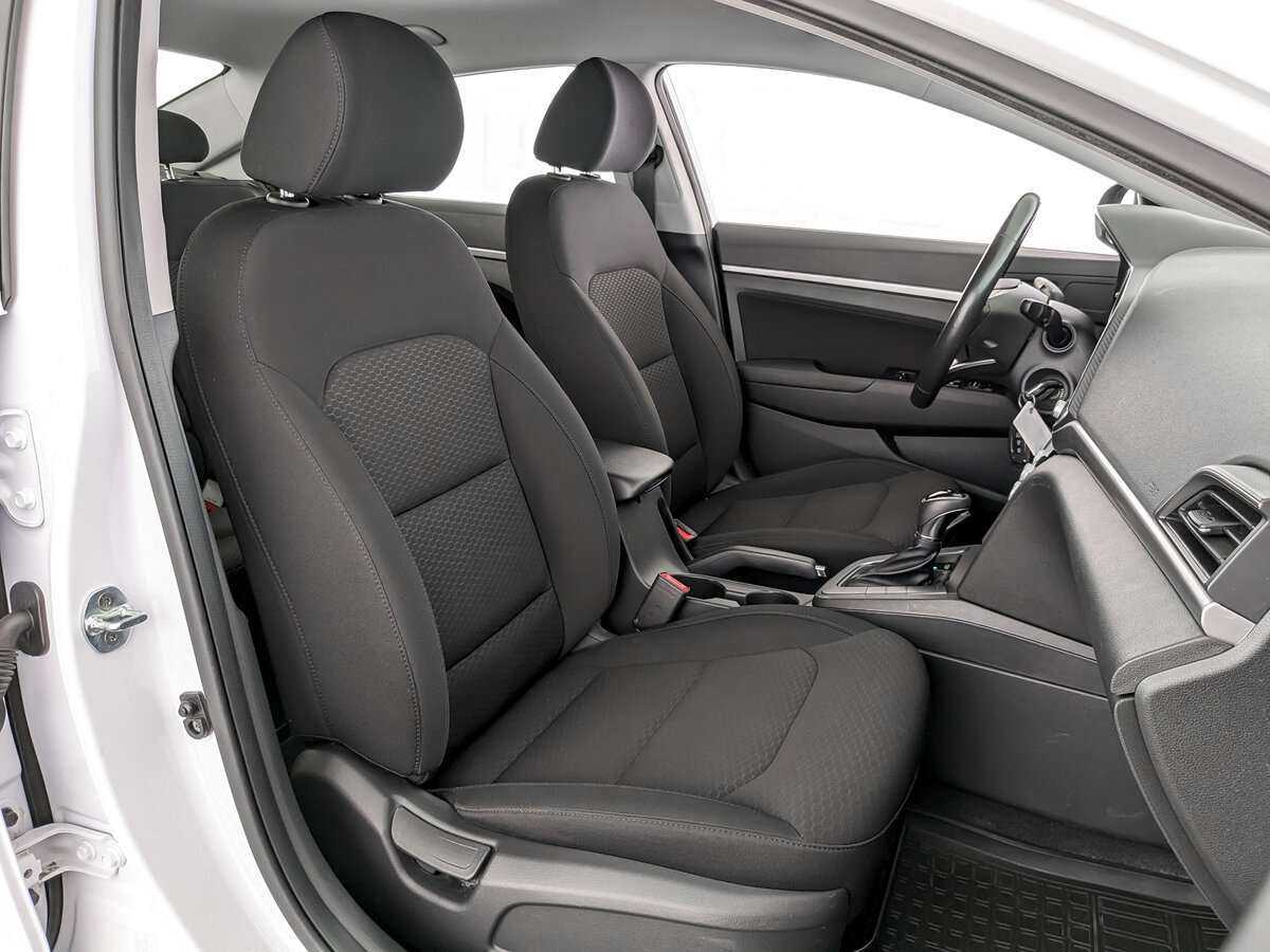 Hyundai Elantra, 2020 Фото №19