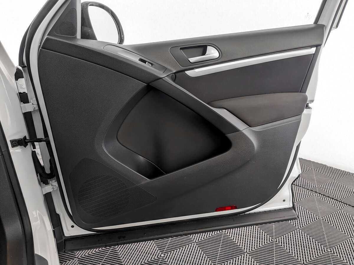 Volkswagen Tiguan, 2013 Фото №20