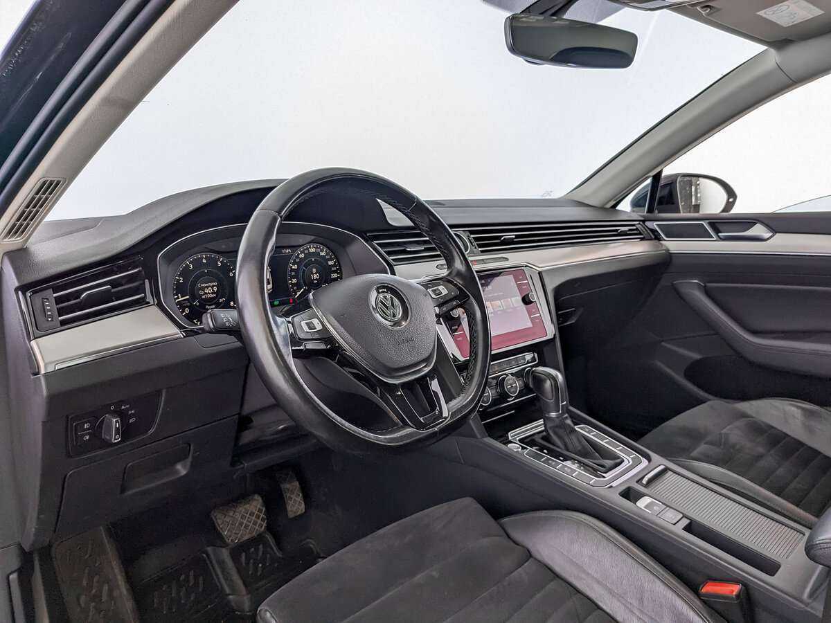 Volkswagen Passat, 2017 Фото №16
