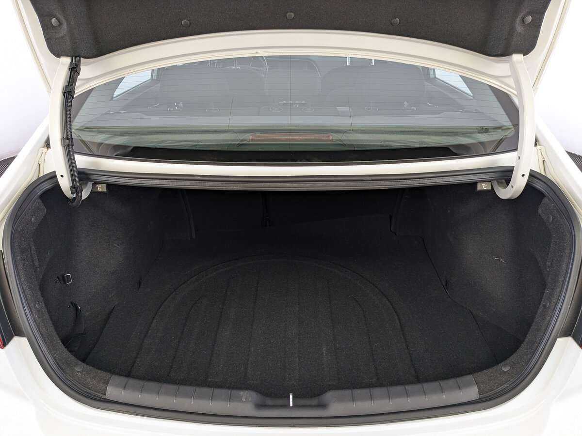 Hyundai Elantra, 2020 Фото №10