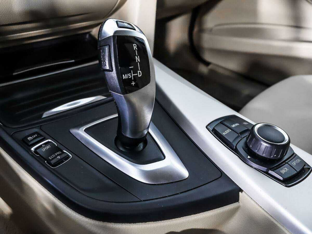 BMW 3 серии 316i, 2013 Фото №10