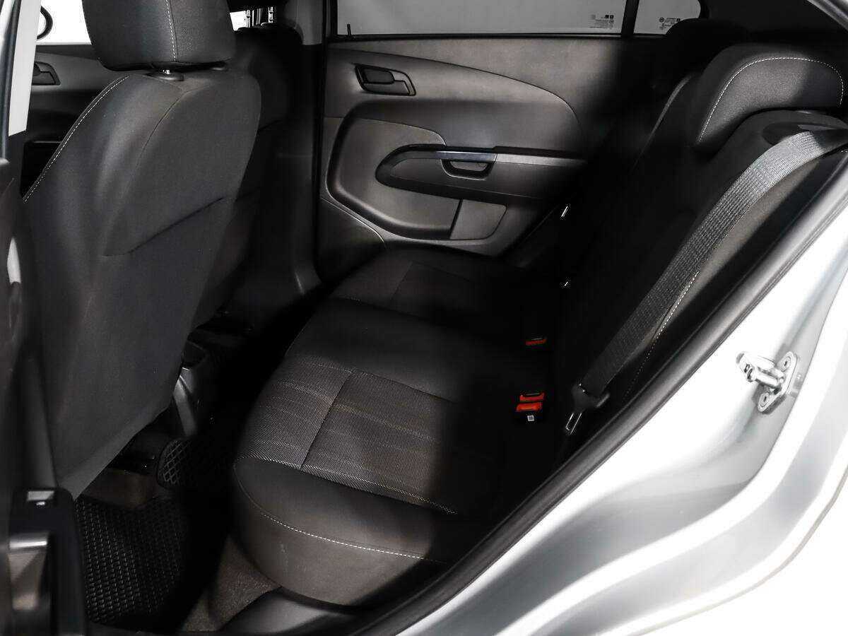 Chevrolet Aveo, 2013 Фото №10