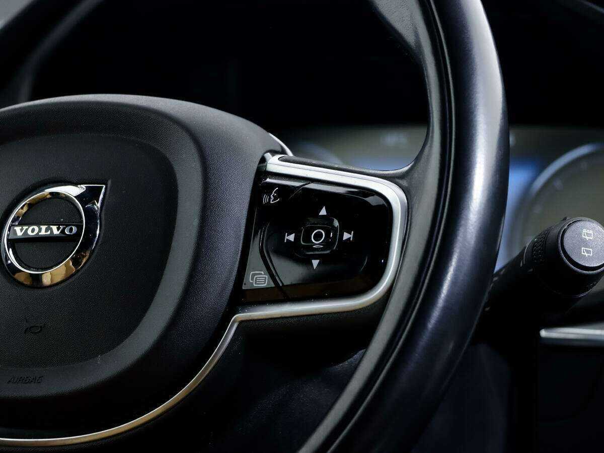 Volvo XC60, 2018 Фото №11