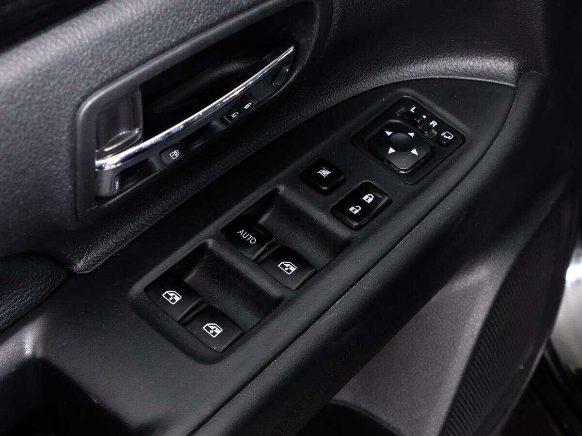 Mitsubishi Outlander, 2018 Фото №12