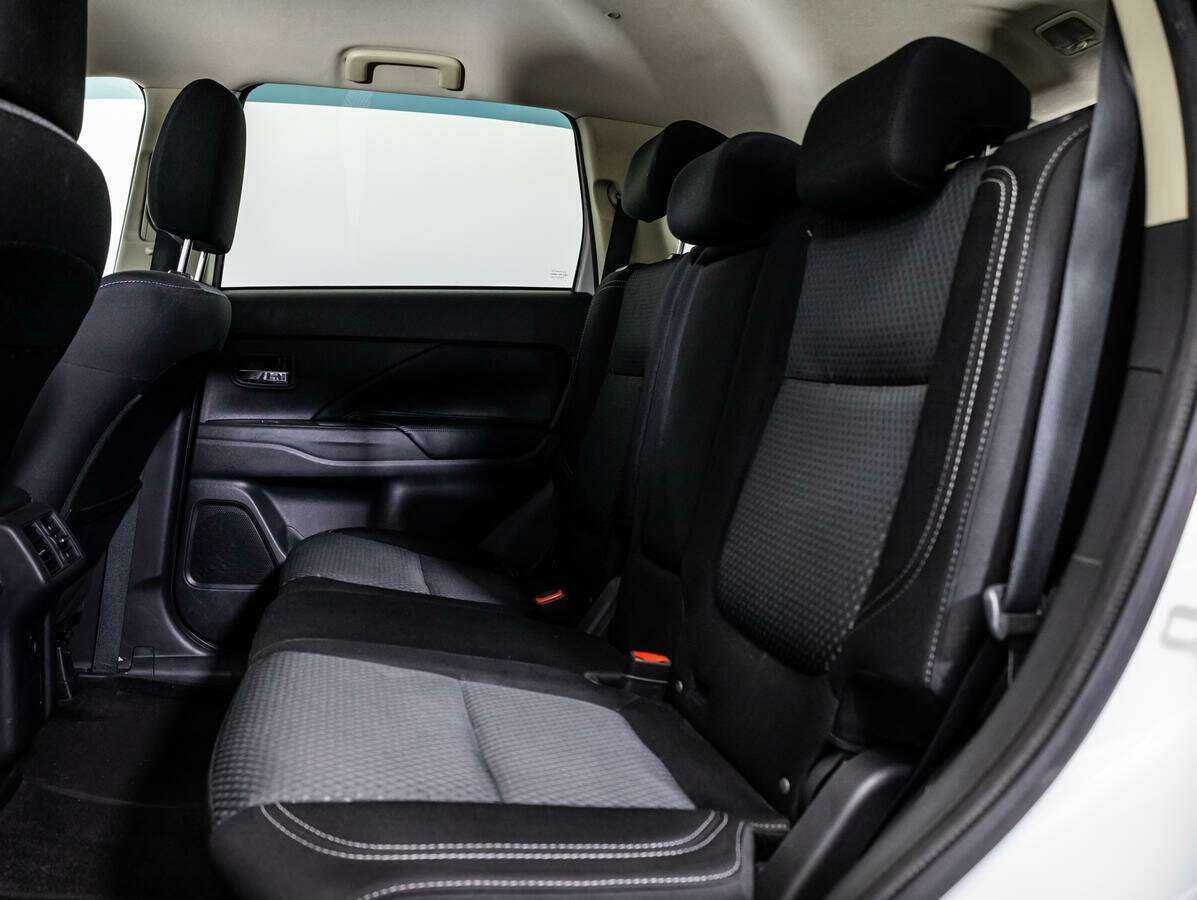 Mitsubishi Outlander, 2018 - 108 764 км. | Фото №8