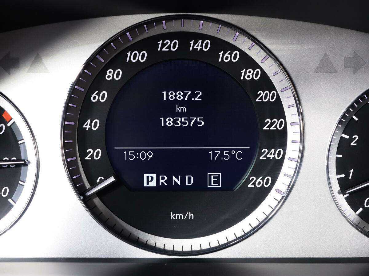 Mercedes-Benz GLK-Класс 300, 2012 Фото №16