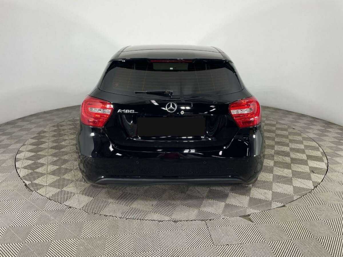 Mercedes-Benz A-Класс 180, 2014 Фото №3