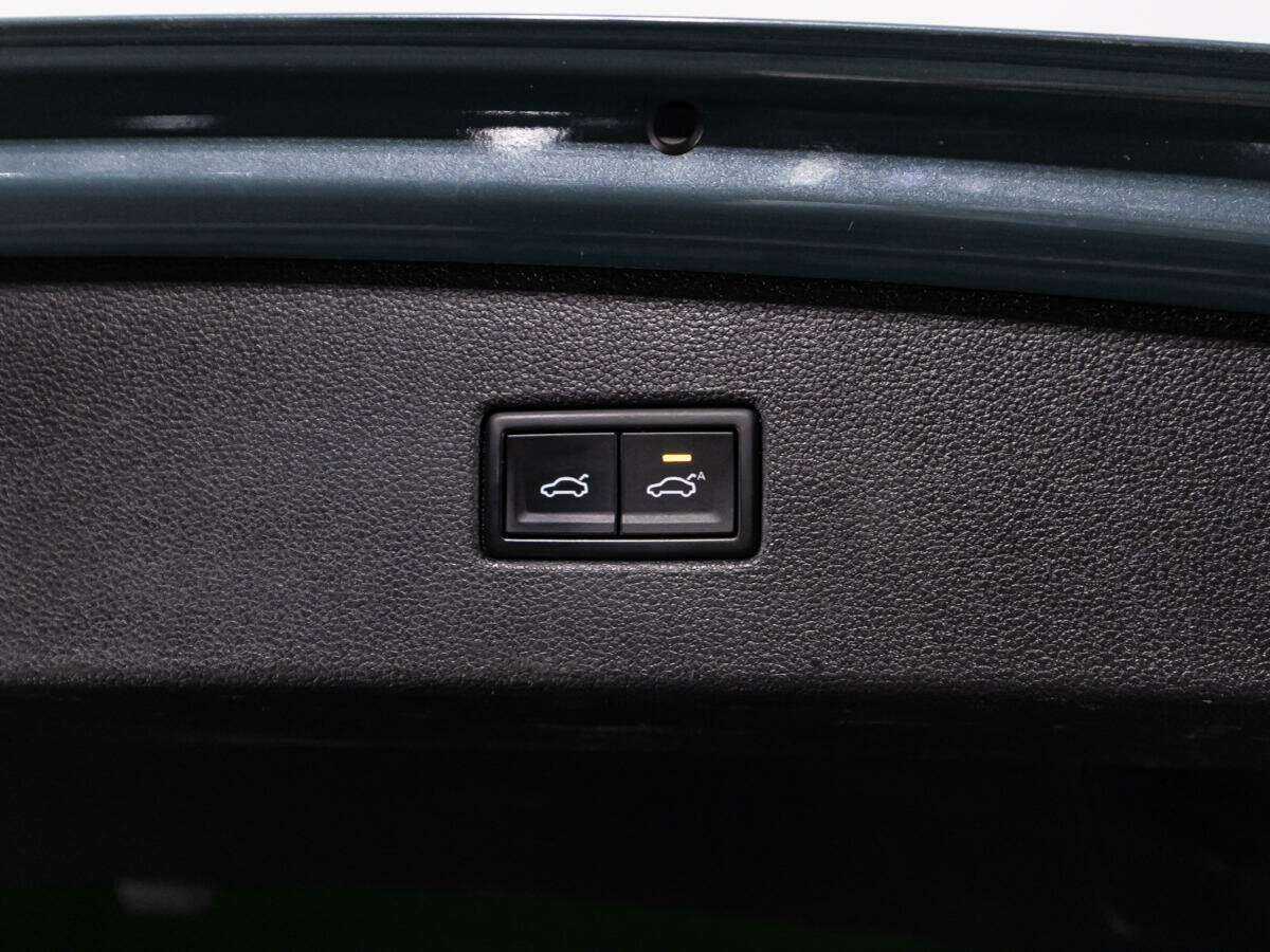 Volkswagen Tiguan, 2019 Фото №16