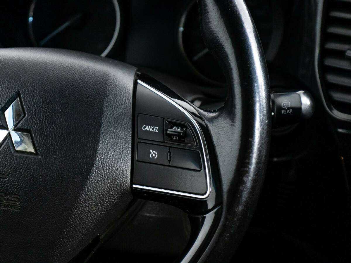 Mitsubishi Outlander, 2016 Фото №19