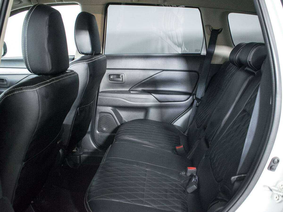 Mitsubishi Outlander, 2014 Фото №8