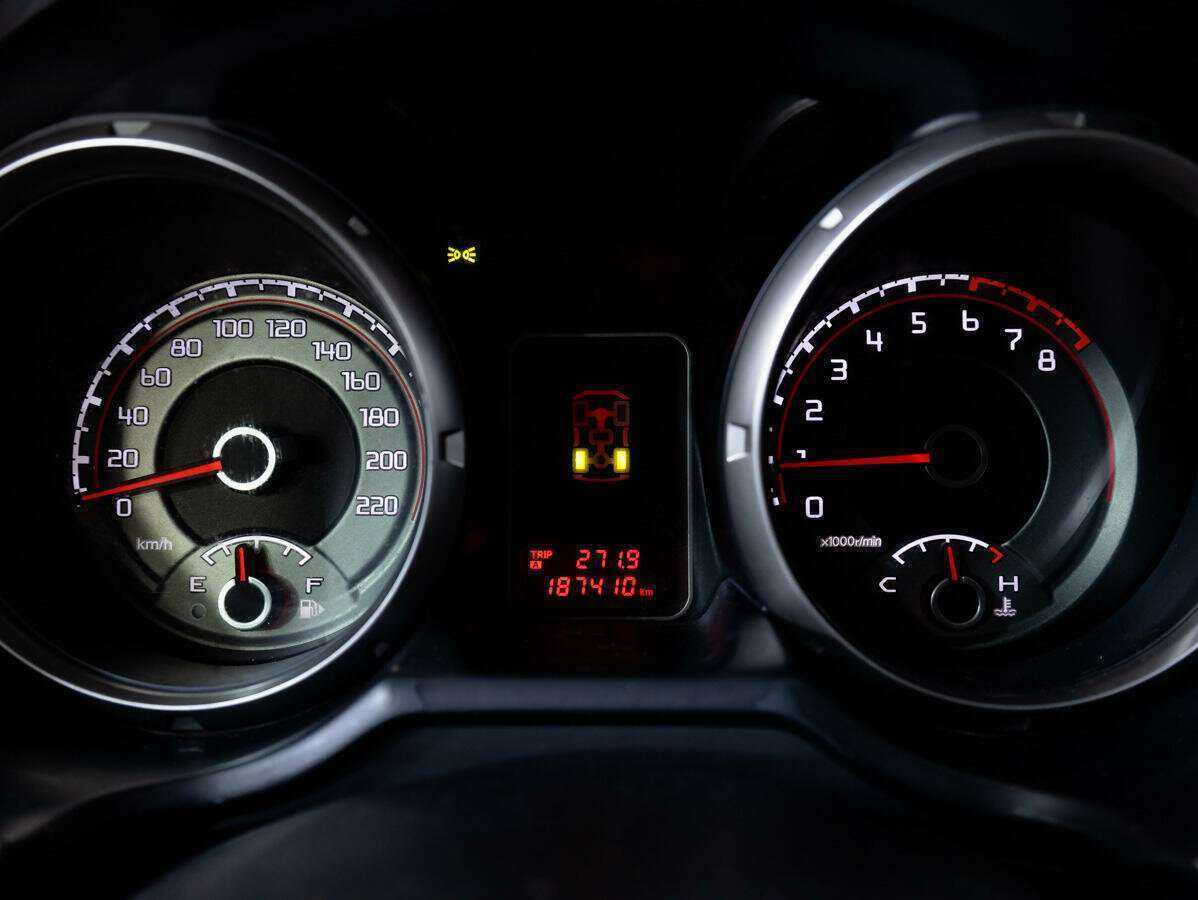 Mitsubishi Pajero, 2013 Фото №16