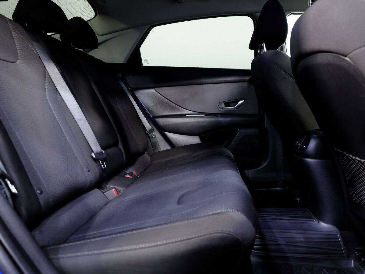 Hyundai Elantra, 2021 Фото №15