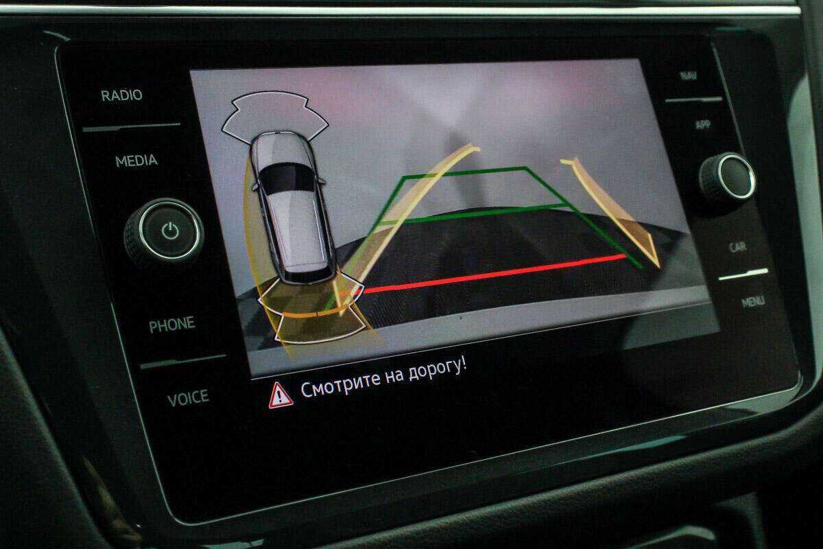 Volkswagen Tiguan, 2021 Фото №10