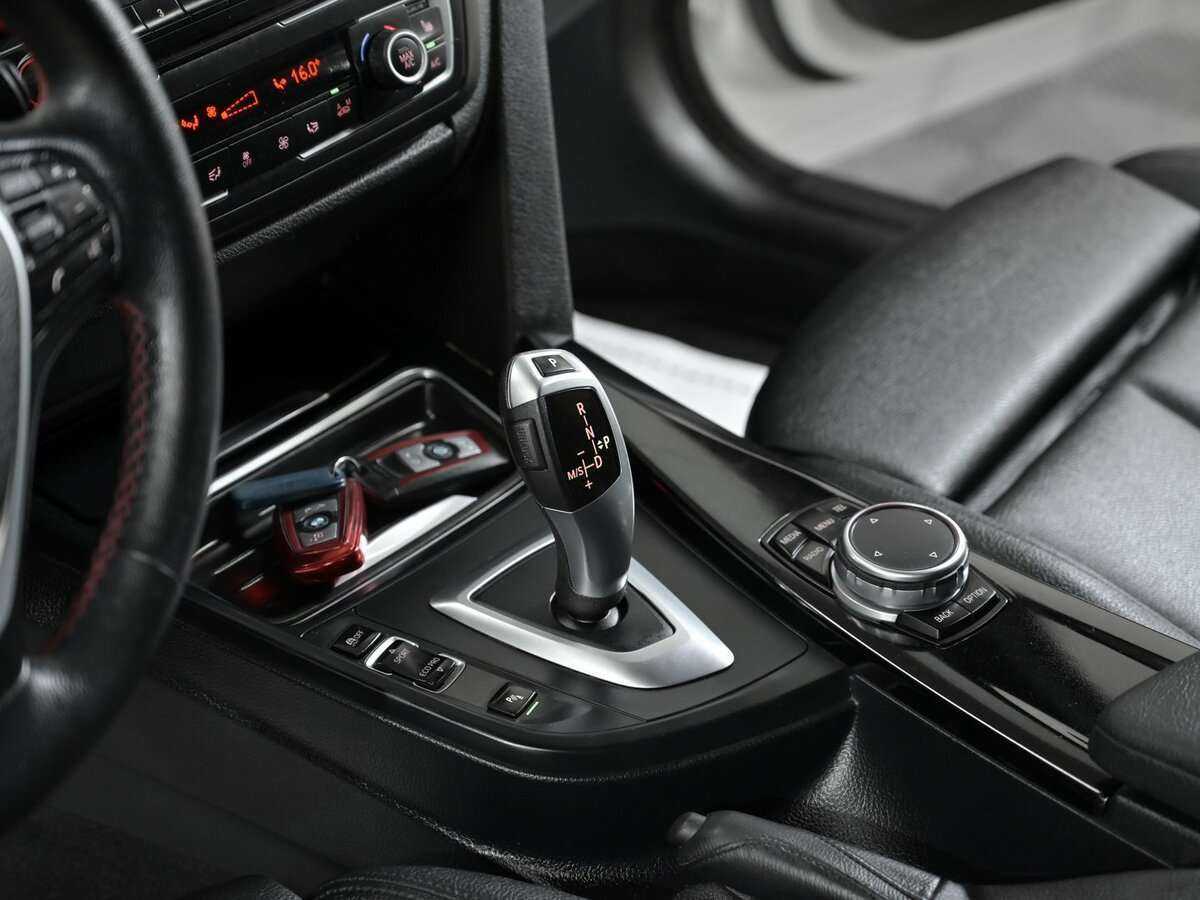 BMW 3 серии Gran Turismo 320i xDrive, 2015 Фото №12