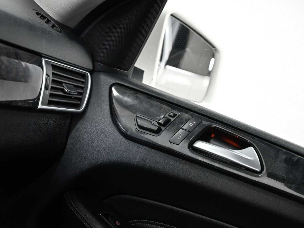 Mercedes-Benz M-Класс 350, 2012 Фото №13