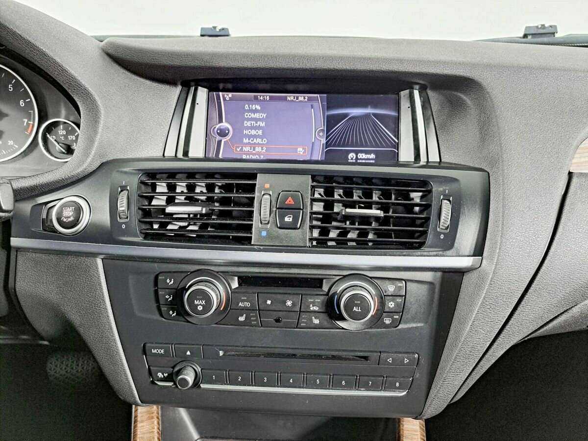 BMW X3 28i xDrive, 2012 Фото №15