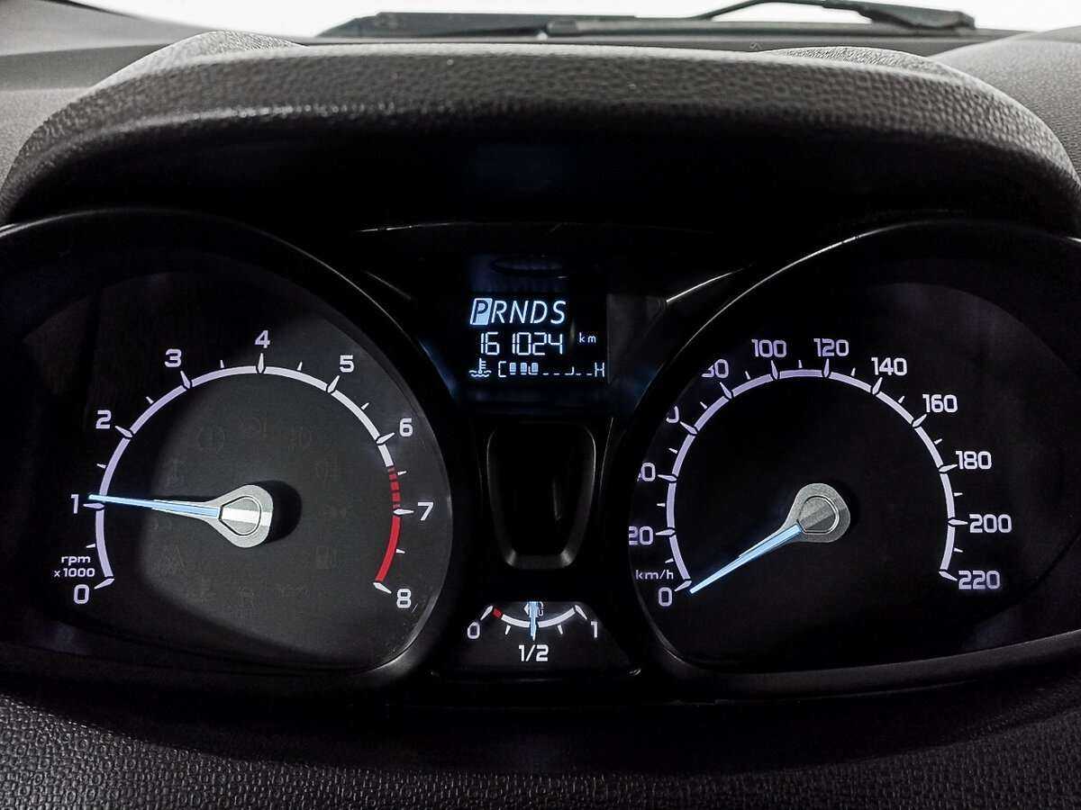 Ford EcoSport, 2015 Фото №9