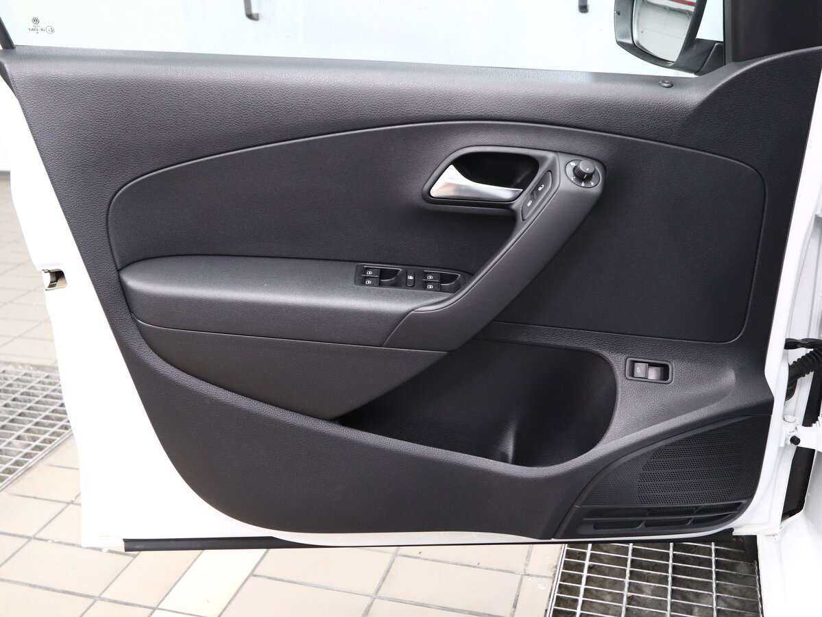 Volkswagen Polo, 2019 Фото №6