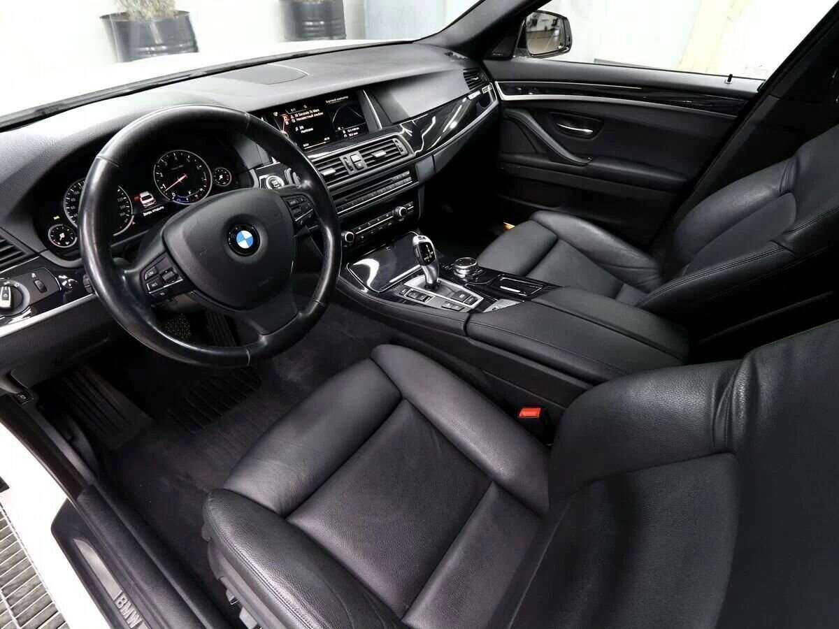 BMW 5 серии 528i xDrive, 2016 Фото №8